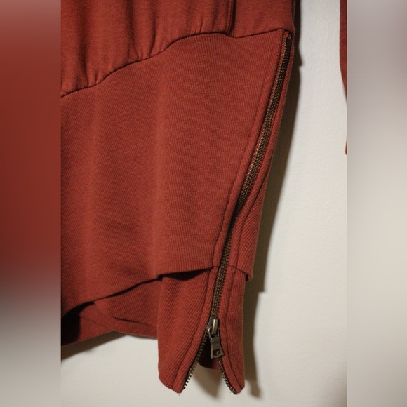 Young Fabulous & Broke Asymmetric Orange Turtleneck Sweater Dress Extra Small - Picture 6 of 13